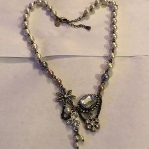 Vintage aea pearl necklace